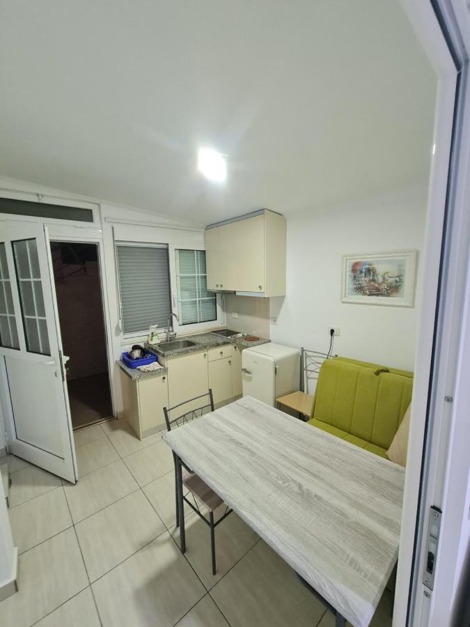 Amber Apartments Sarandë Exterior foto
